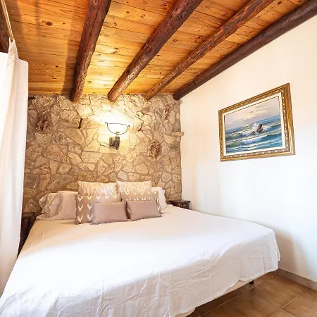 Vakantieboerderij Can Cap De Bou By Alquilair